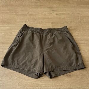 Lululemon Pace Breaker 5 in